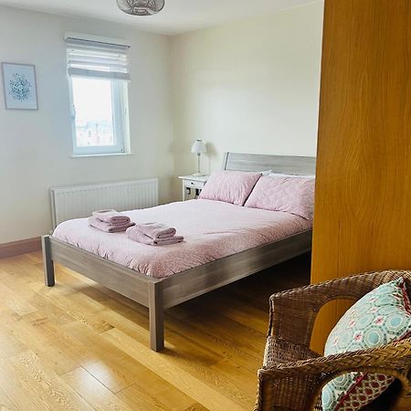 Penthouse Apartment - Town Centre, Sea Views, Secure Parking Portrush Esterno foto